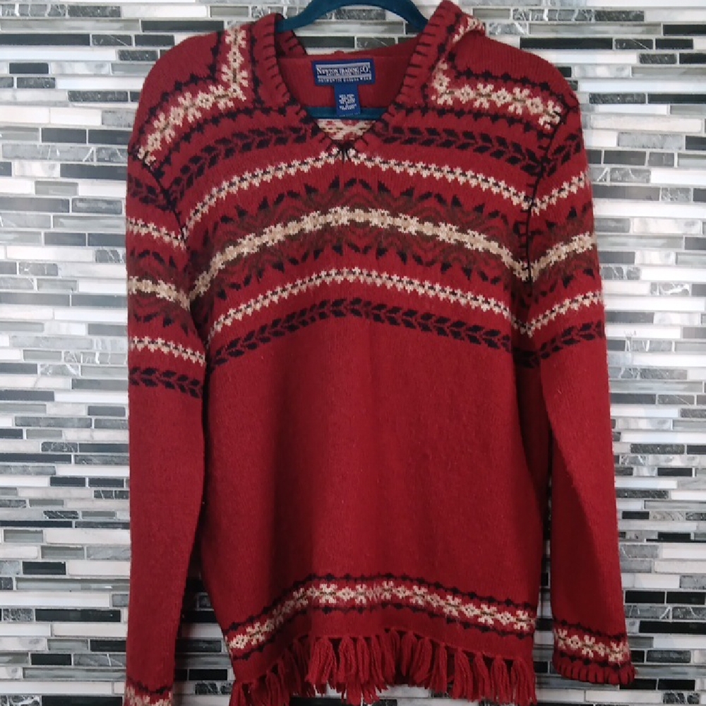 Newton Trading Co. Wool Stylish Burgandy Brown V-Neck Hooded Sweater Frindge.